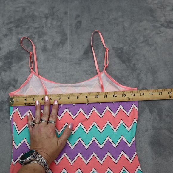 Zenana Outfitters Shirt Womens M Multicolor Spaghetti Chevron Pullover Tank Top - Picture 3 of 15